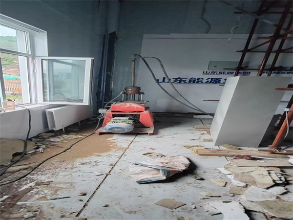 澧县地基基础下沉墙体裂缝加固注浆顶升施工